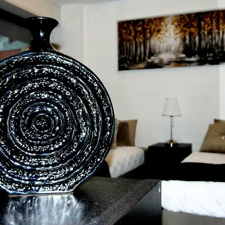 Home4you Apartment *